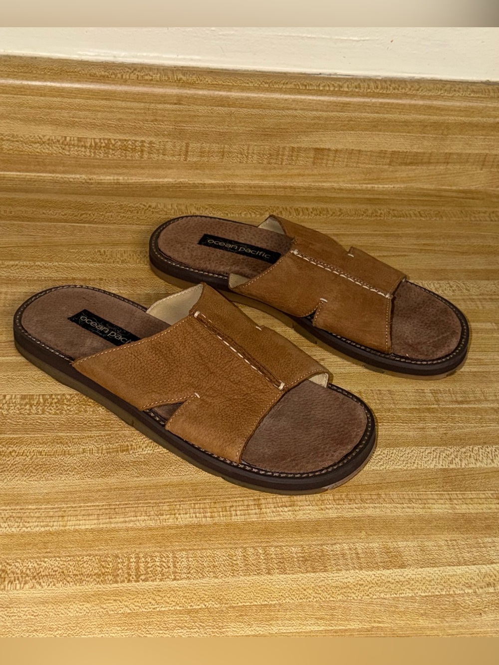 OP ocean pacific Men's size 8 slides slip on Tan Brown Leather Slide Sandals